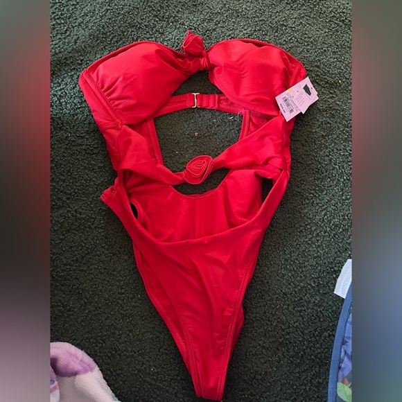 Wild Fable Red Cutout One Piece Swimsuit - Picture 7 of 15